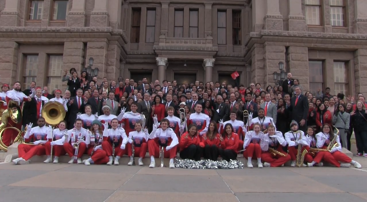 UH Group in front of Capitol